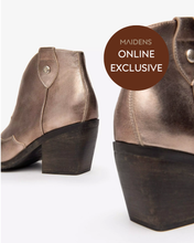 Load image into Gallery viewer, NeroGiardini - Women’s Leather Ankle Boots ONLINE EXCLUSIVE