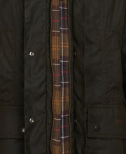 Load image into Gallery viewer, Barbour - Classic Beadnell® Waxed Jacket