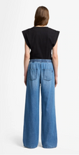 Load image into Gallery viewer, For All Mankind - Pull On Wide Leg Weightless Denim Hilo