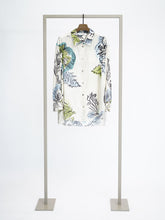 Load image into Gallery viewer, Herzen's Angelegenheit - Printed Shirt

