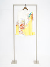 Load image into Gallery viewer, Herzen's Angelegenheit - Blouse
