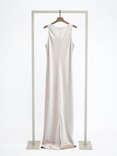 Load image into Gallery viewer, Herzen's Angelegenheit - Silk Maxi Dress
