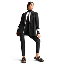 Load image into Gallery viewer, Riani - Body Fit Trousers in Black
