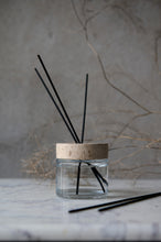 Load image into Gallery viewer, Wikholme - Mineral Diffuser Iris &amp; White Musk
