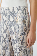 Load image into Gallery viewer, Oui - Wide Leg Trouser in Stone
