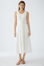 Load image into Gallery viewer, Oui - Maxi Dress in White
