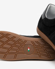 Load image into Gallery viewer, Nerogiardini - Women's Suede Sneaker
