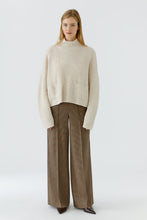 Load image into Gallery viewer, Oui - Pullover in taupe
