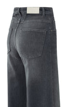 Load image into Gallery viewer, Yaya - Loose fit jeans with high waist and wide legs in Graphite
