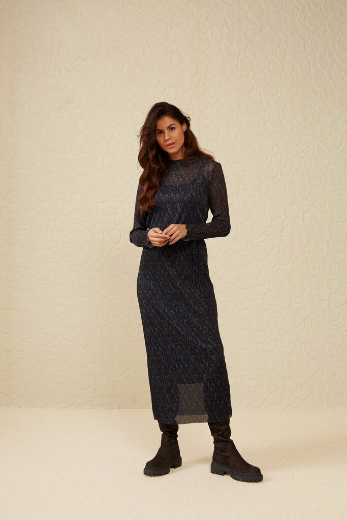 Yaya - Mesh dress with boatneck, long sleeves and versatile print