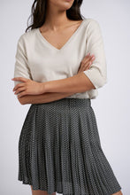 Load image into Gallery viewer, Yaya - Soft V-neck sweater with half sleeves and stitched details
