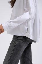 Load image into Gallery viewer, Yaya - White blouse with batwing sleeves, buttons and chest pockets
