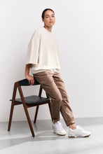 Load image into Gallery viewer, Yaya - Woven Trousers in Brown
