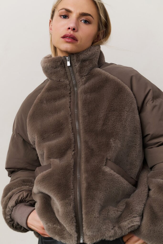Yaya - Short teddy jacket with padded sleeves
