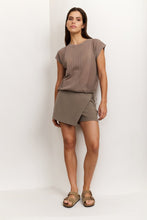 Load image into Gallery viewer, Yaya - Sleeveless top with lines and drawstring hem in Brown
