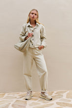 Load image into Gallery viewer, Yaya - Barrel Jeans in Sandstone
