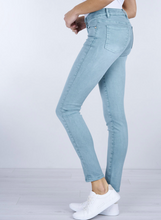 Load image into Gallery viewer, Repeat - Skinny Women&#39;s Pants in Ice Blue
