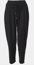 Load image into Gallery viewer, Nu Denmark - Ronnie Pants in Black
