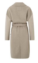 Load image into Gallery viewer, Yaya - Long coat with collar, long knitted sleeves and waist band - Pure Cashmere Brown
