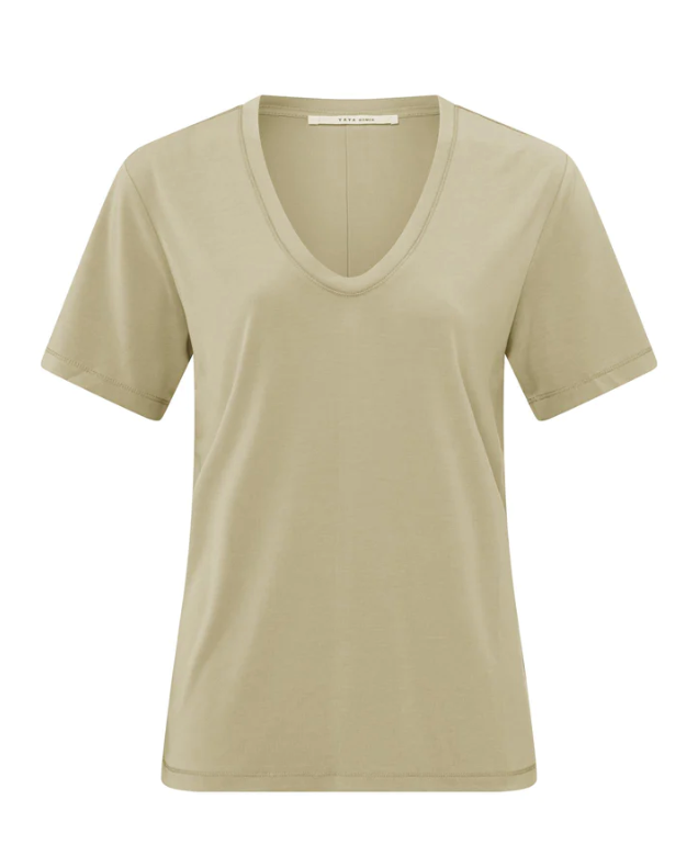 Yaya - T-shirt with rounded V-neck and short sleeves in regular fit in Green