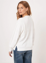 Load image into Gallery viewer, Repeat - V-neck sweater with textured stripes in White
