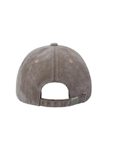 Load image into Gallery viewer, Yaya - Velour-coated cap in Brown
