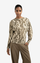 Load image into Gallery viewer, Yaya- Soft sweater with abstract all-over print
