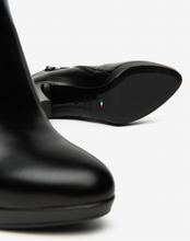Load image into Gallery viewer, Nerogiardini - Women’s Leather Ankle Boots
