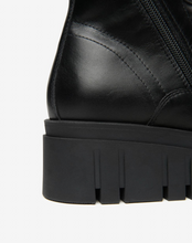 Load image into Gallery viewer, Nerogiardini - Women’s Leather Combat Boots
