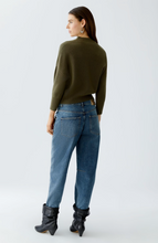 Load image into Gallery viewer, Oui - Pullover - burnt olive
