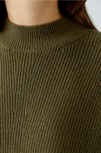 Load image into Gallery viewer, Oui - Pullover - burnt olive
