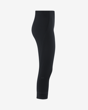 Load image into Gallery viewer, Riani - Slip-On Capri Trousers in Black
