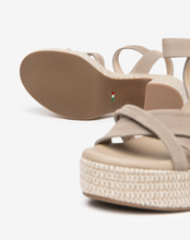 Load image into Gallery viewer, NeroGiardini - Suede Sandal in Natural
