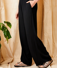 Load image into Gallery viewer, Suzy D - Ginny Crepe Palazzo Pants in Black
