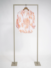 Load image into Gallery viewer, Herzen's Angelegenheit - Blouse
