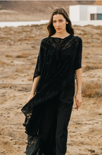 Load image into Gallery viewer, Traffic People - Cecilia Tallis Kaftan
