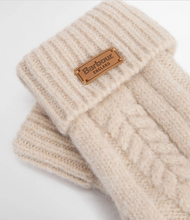 Load image into Gallery viewer, Barbour - Elsdon Mittens
