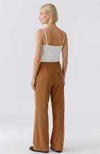 Load image into Gallery viewer, Oui - Cordhose - Flared Fit - camel
