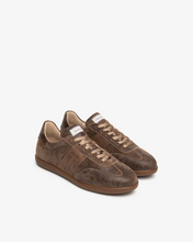 Load image into Gallery viewer, Nerogiardini - Women’s Leather Sneakers
