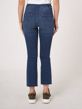 Load image into Gallery viewer, Repeat - Cropped Jeans
